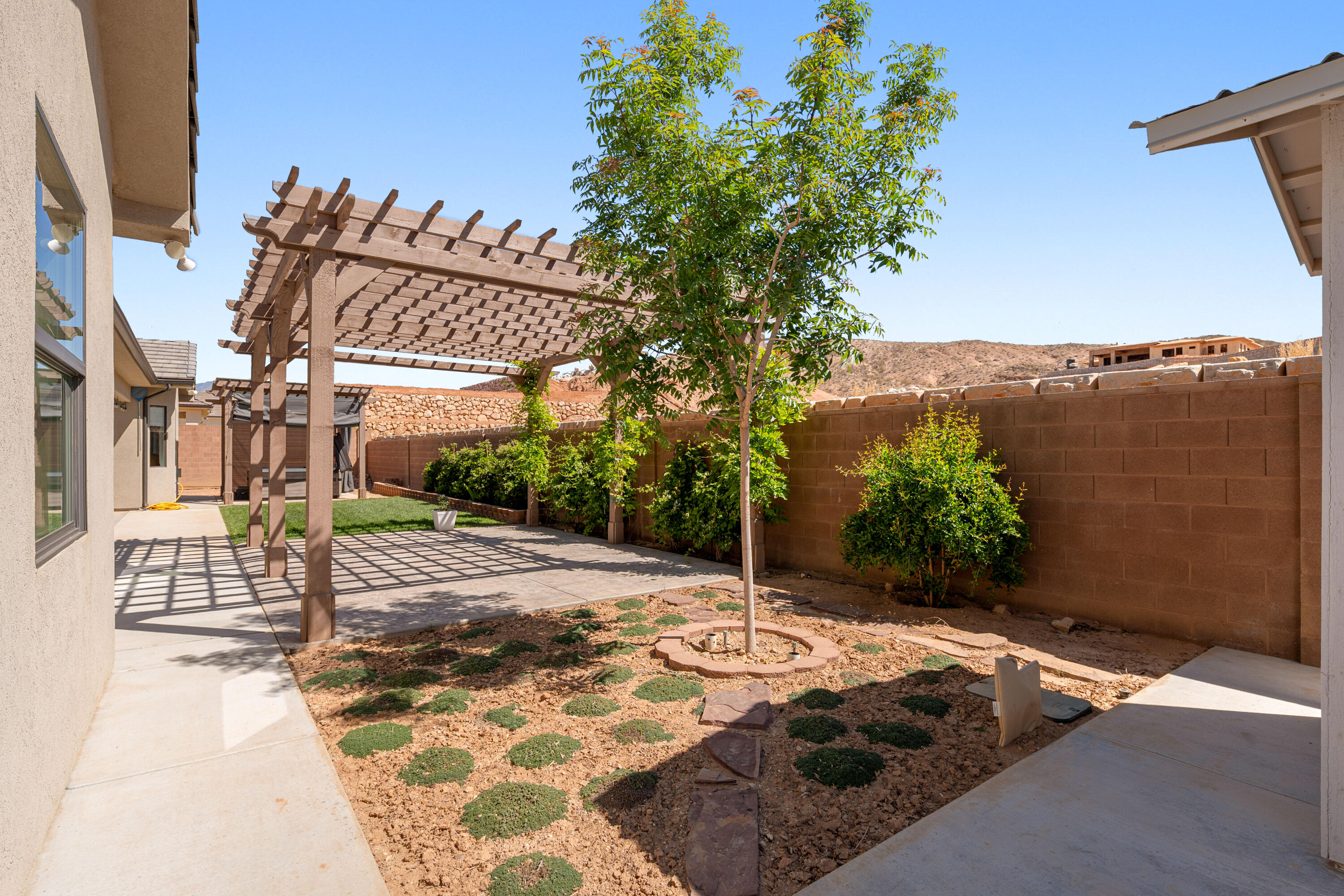 MAJESTIC SUNSET - Residential