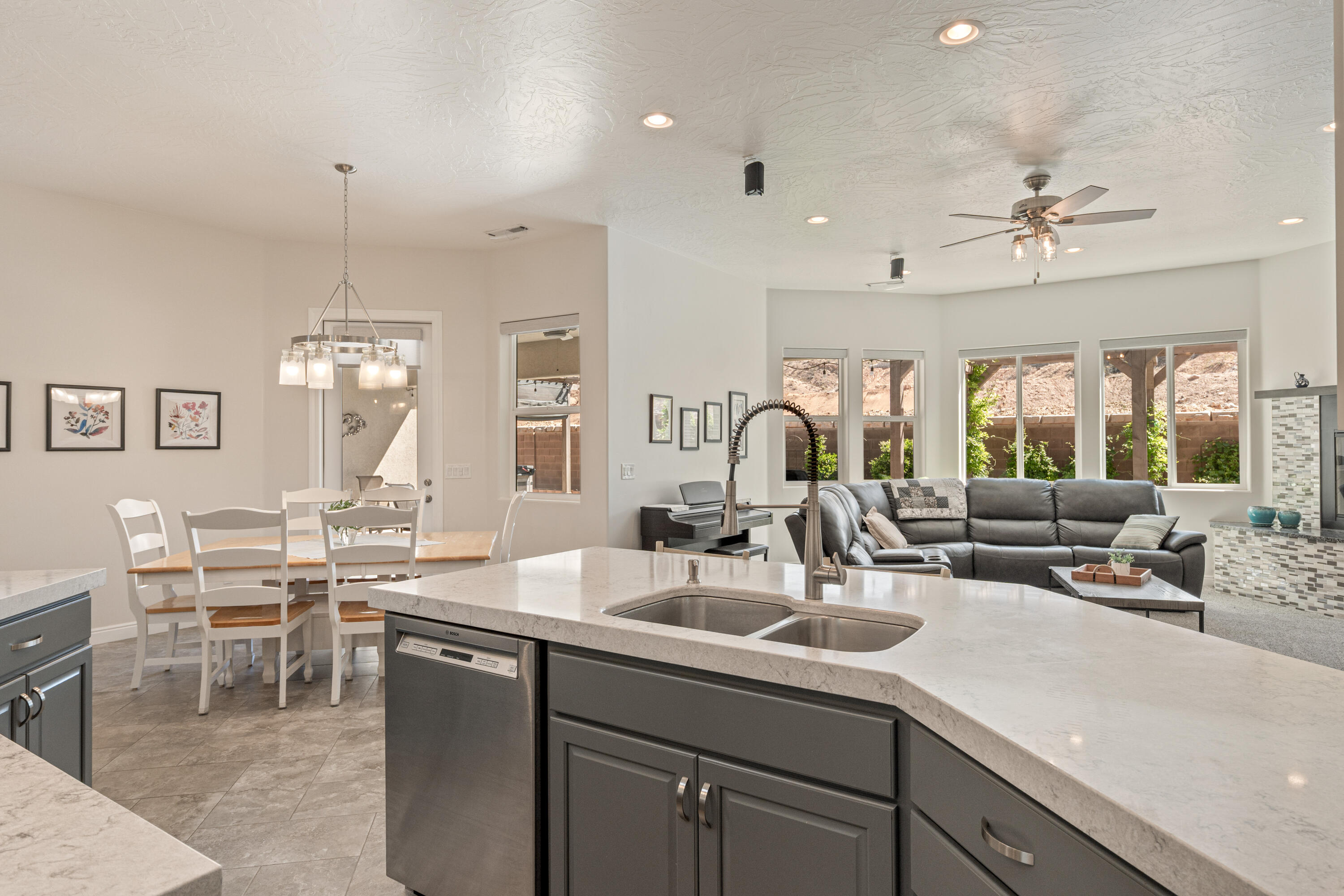 MAJESTIC SUNSET - Residential