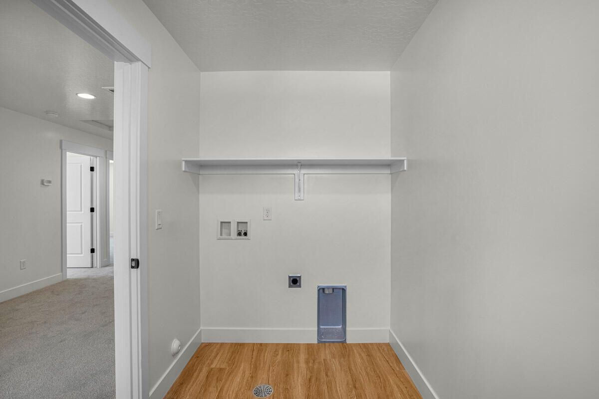 SOUTH DESERT TH - Residential