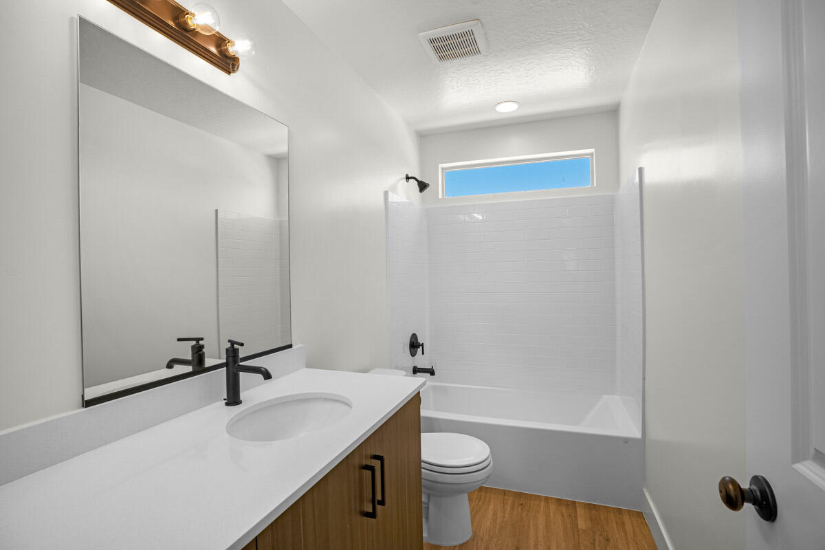 SOUTH DESERT TH - Residential