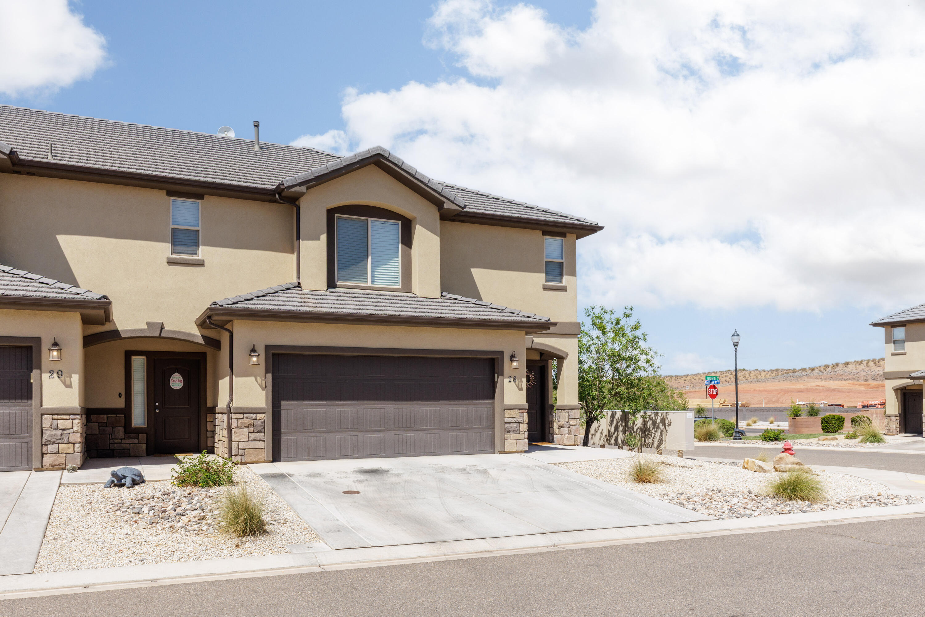 BLACKHAWK TH - Residential