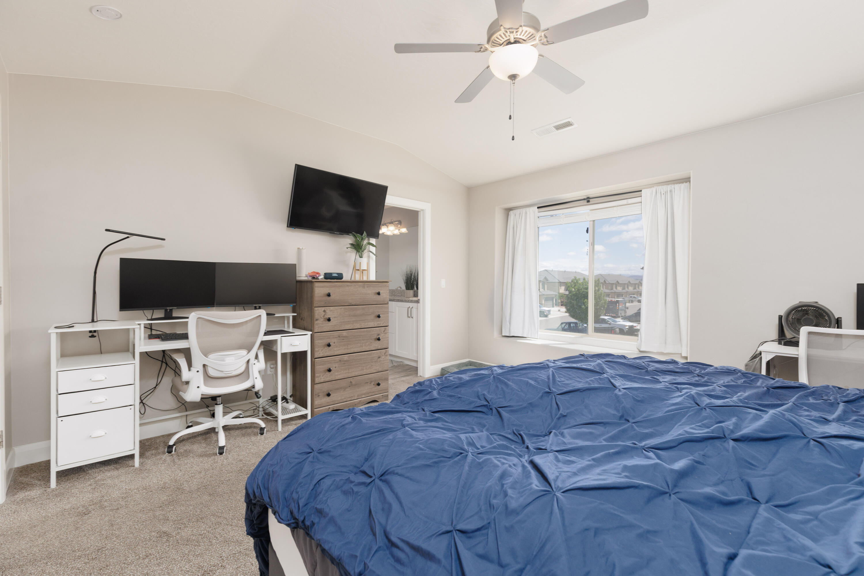 BLACKHAWK TH - Residential