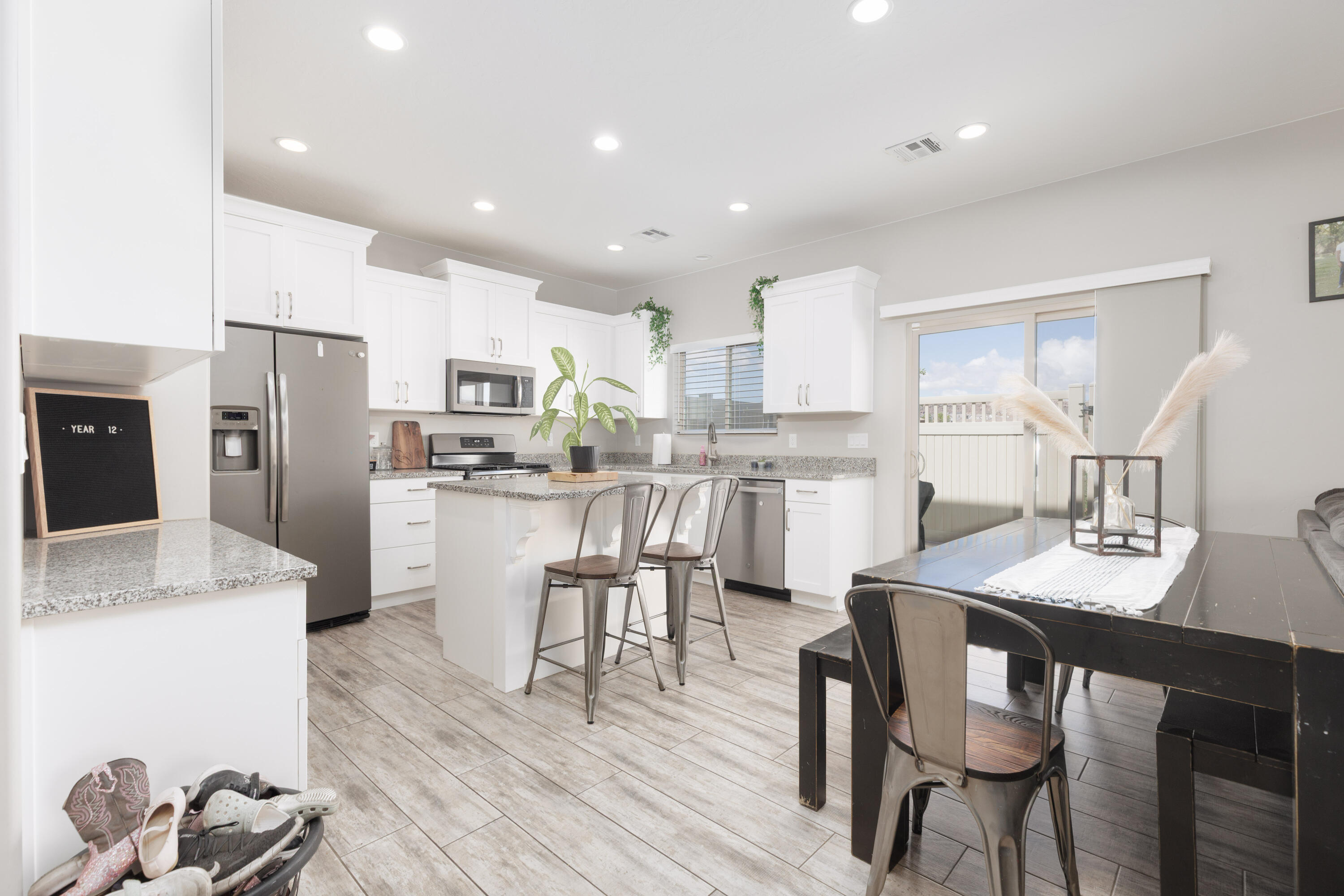 BLACKHAWK TH - Residential