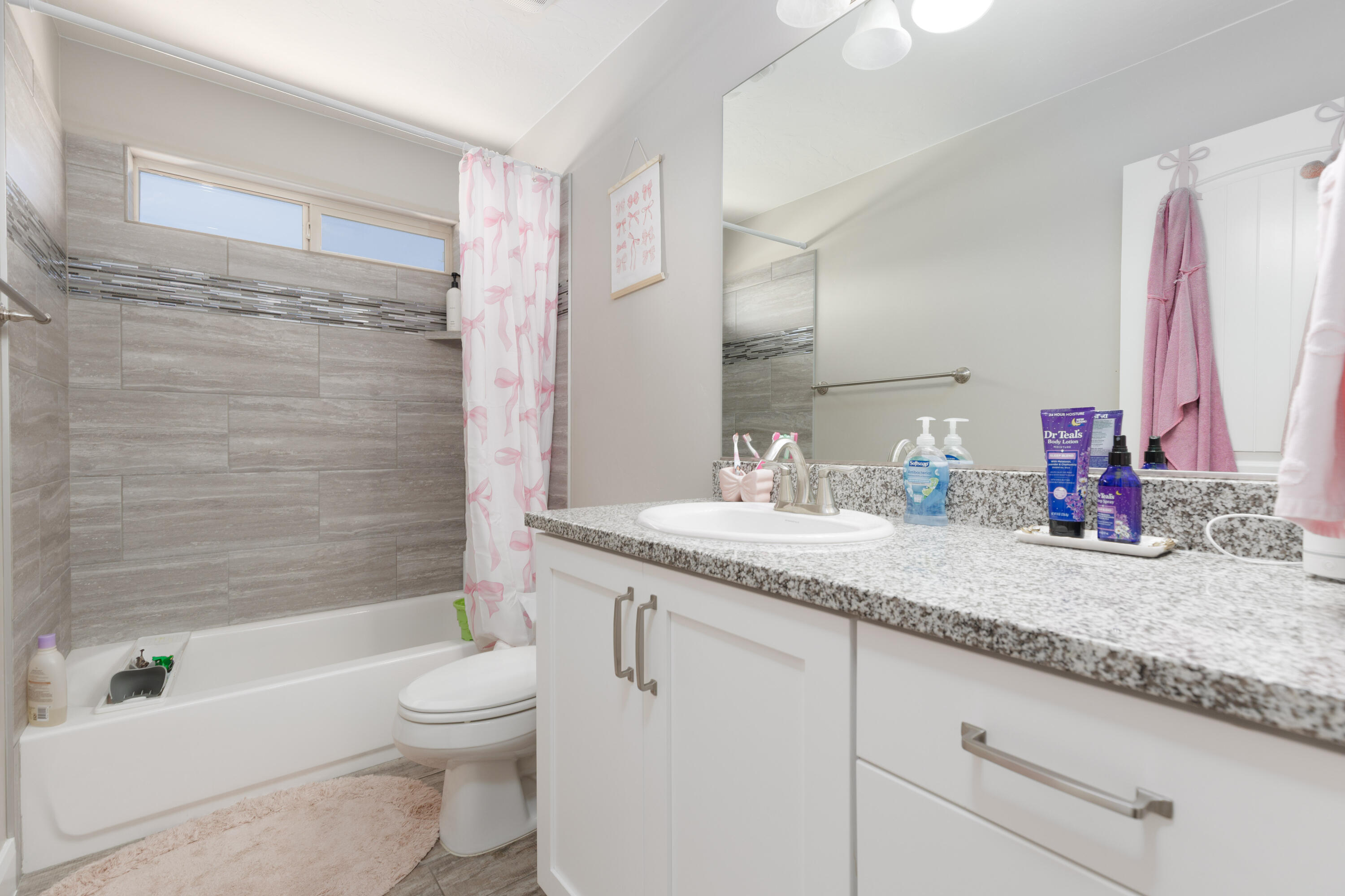 BLACKHAWK TH - Residential