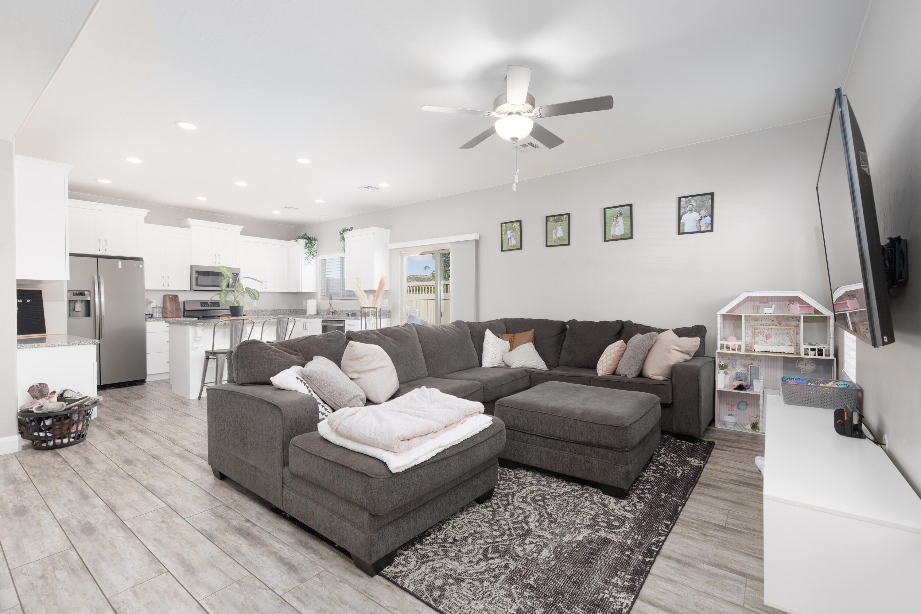 BLACKHAWK TH - Residential