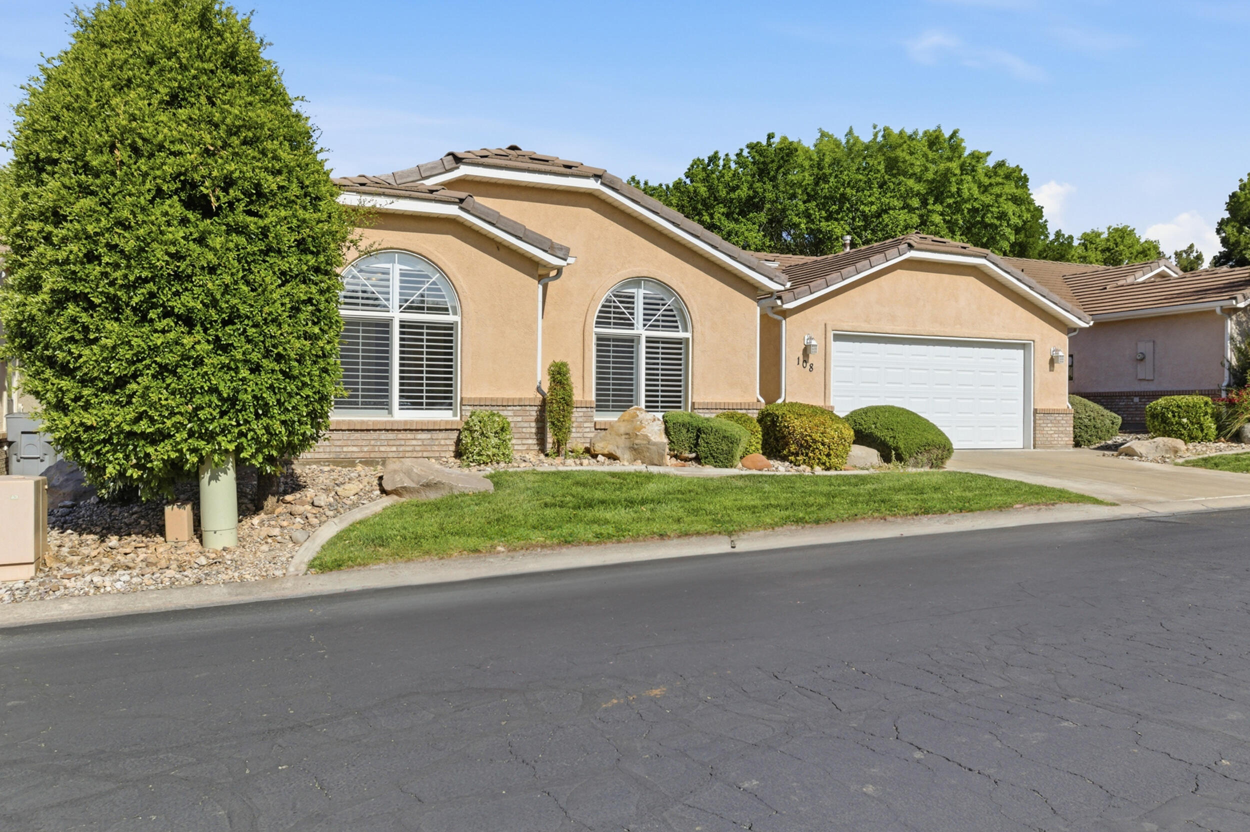 PARADISE COVE TOWNHOMES - Residential