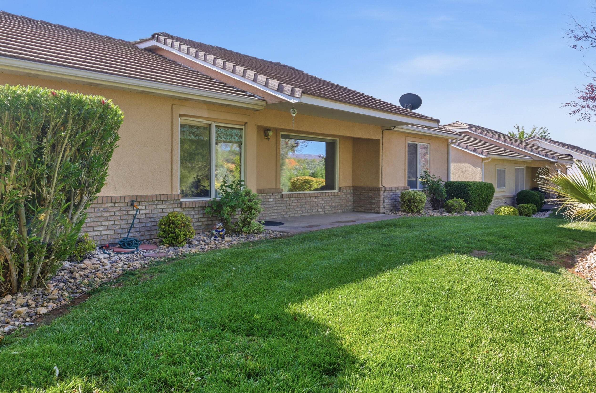 PARADISE COVE TOWNHOMES - Residential