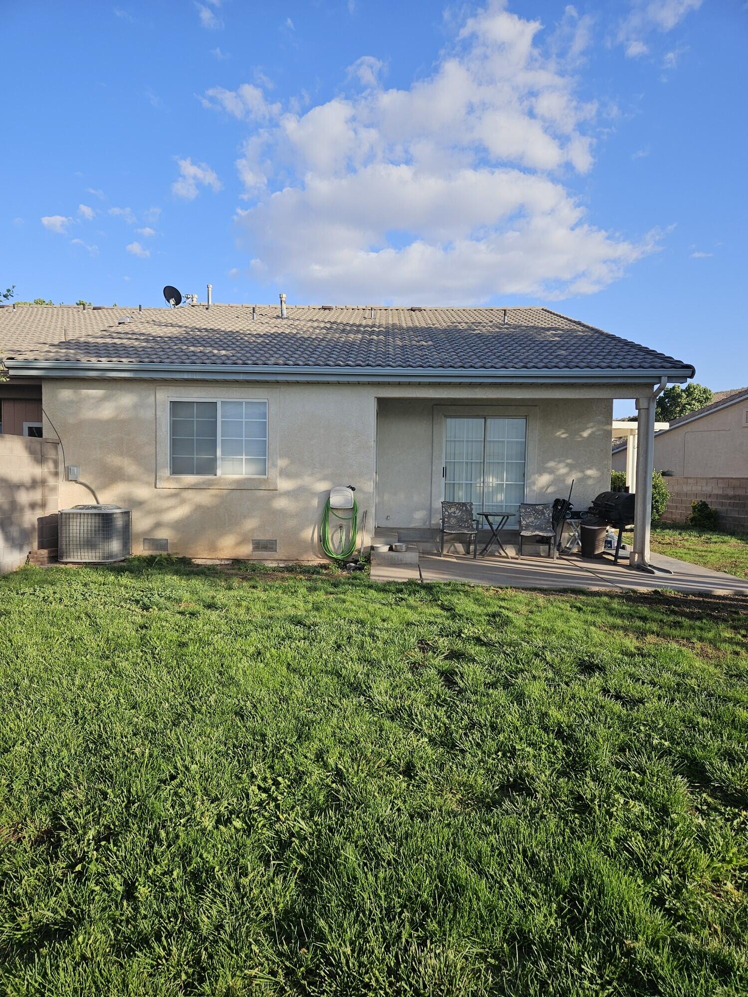 SANTA FE HILLS - Residential