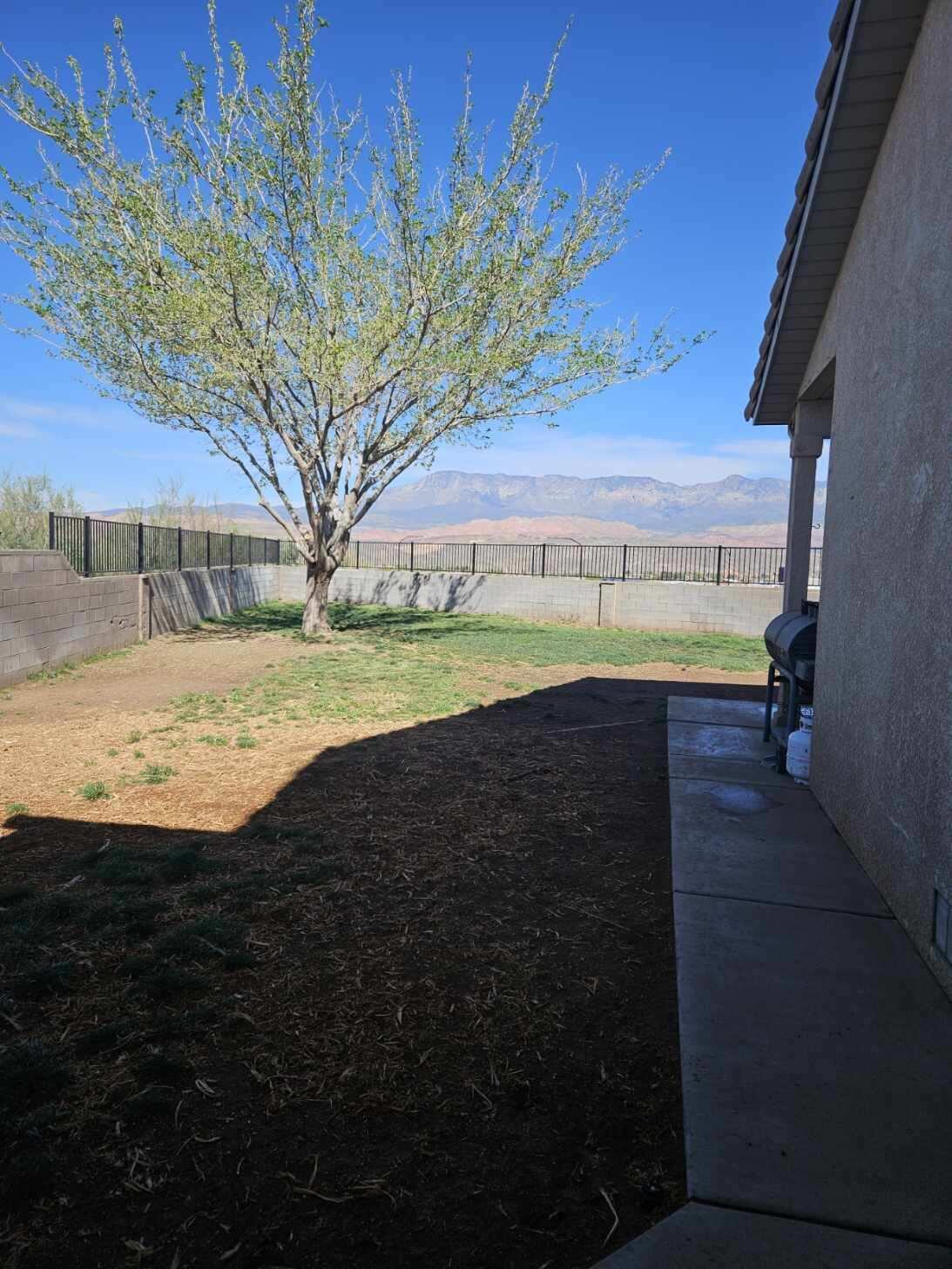 SANTA FE HILLS - Residential