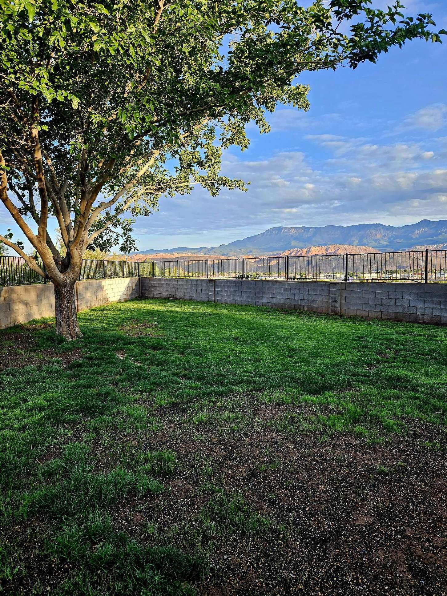SANTA FE HILLS - Residential