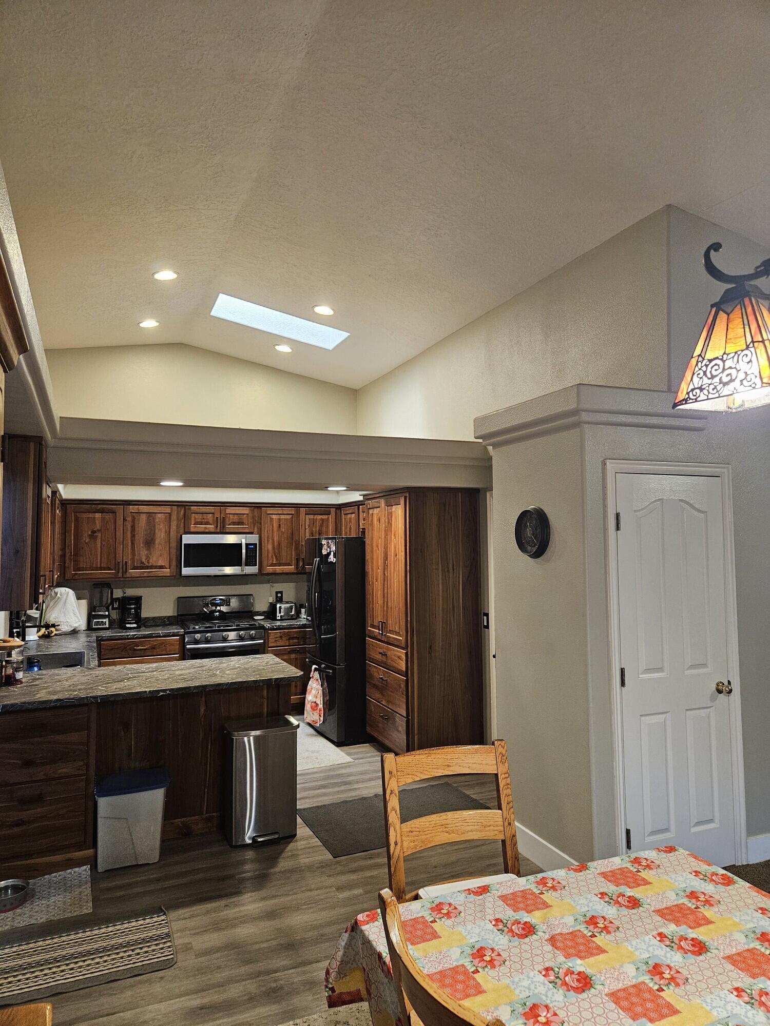 SANTA FE HILLS - Residential