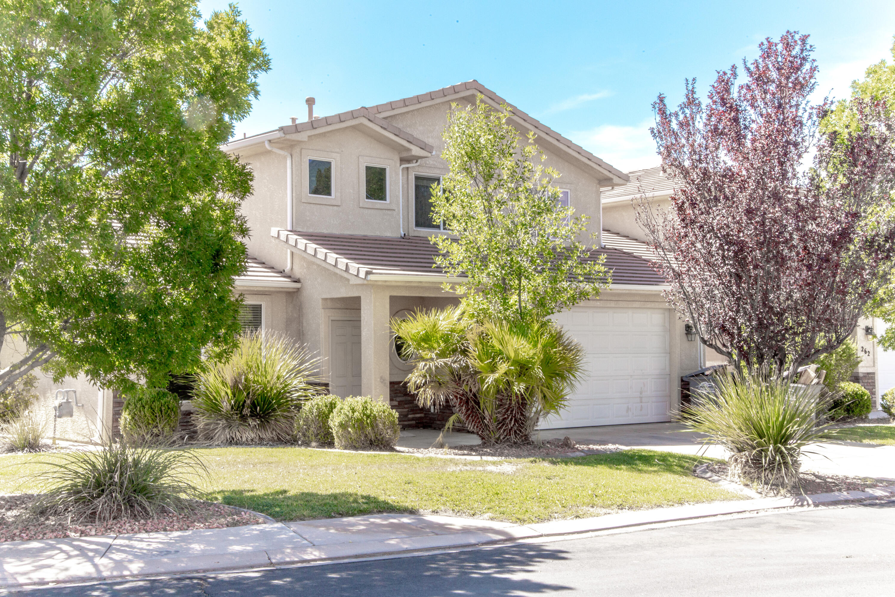 Photo 1 of 19 — 256 N 2585 W, Hurricane, UT 84737