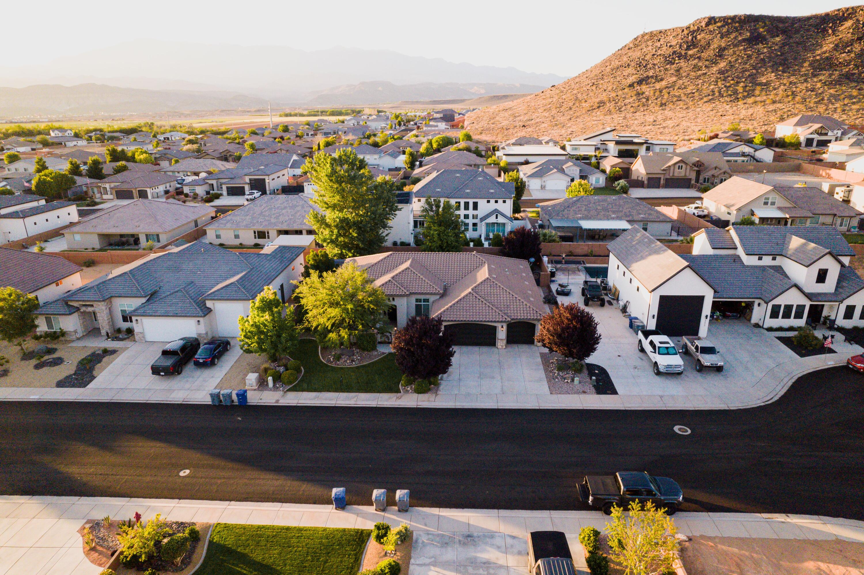 DIXIE SPRINGS - Residential