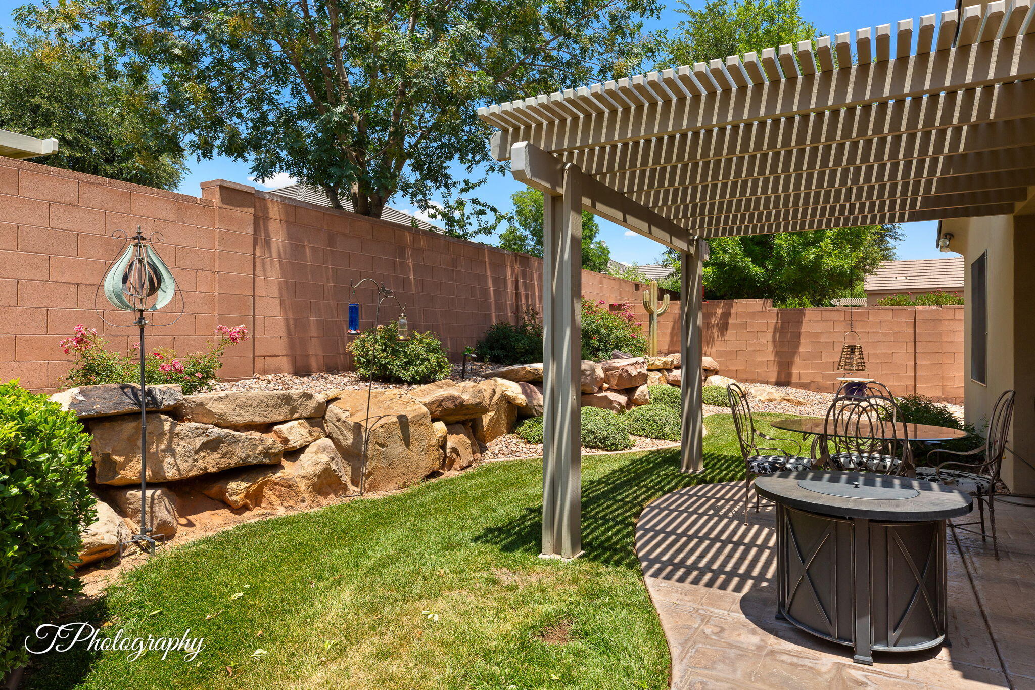 MEADOWOOD - Residential