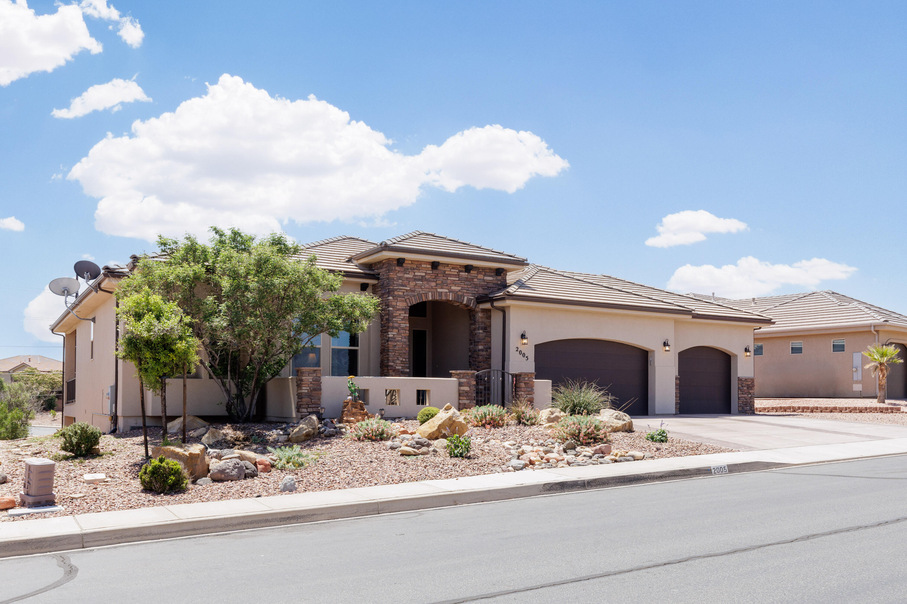 HIGHLANDS AT GREEN VALLEY - Residential