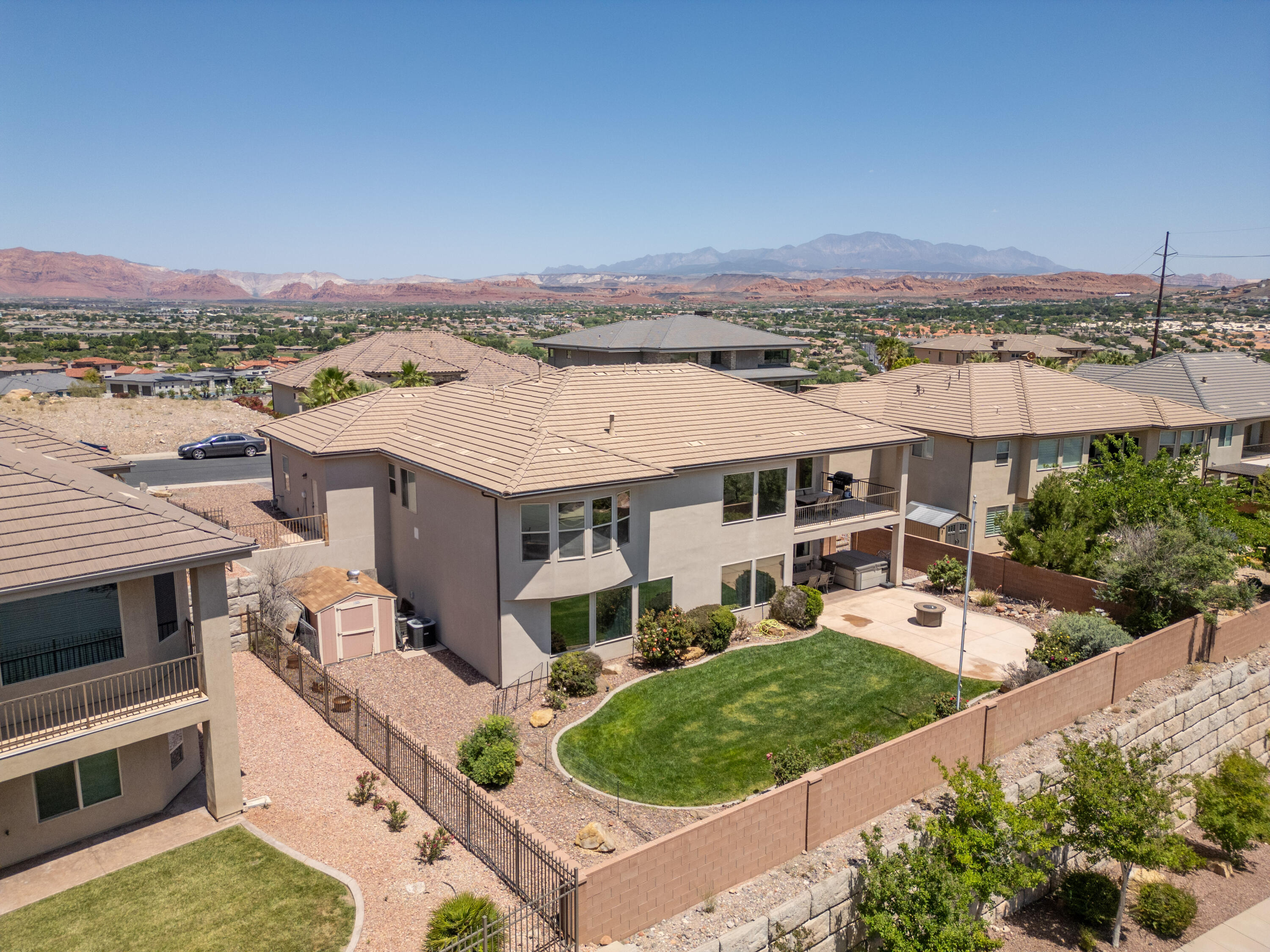 HIGHLANDS AT GREEN VALLEY - Residential