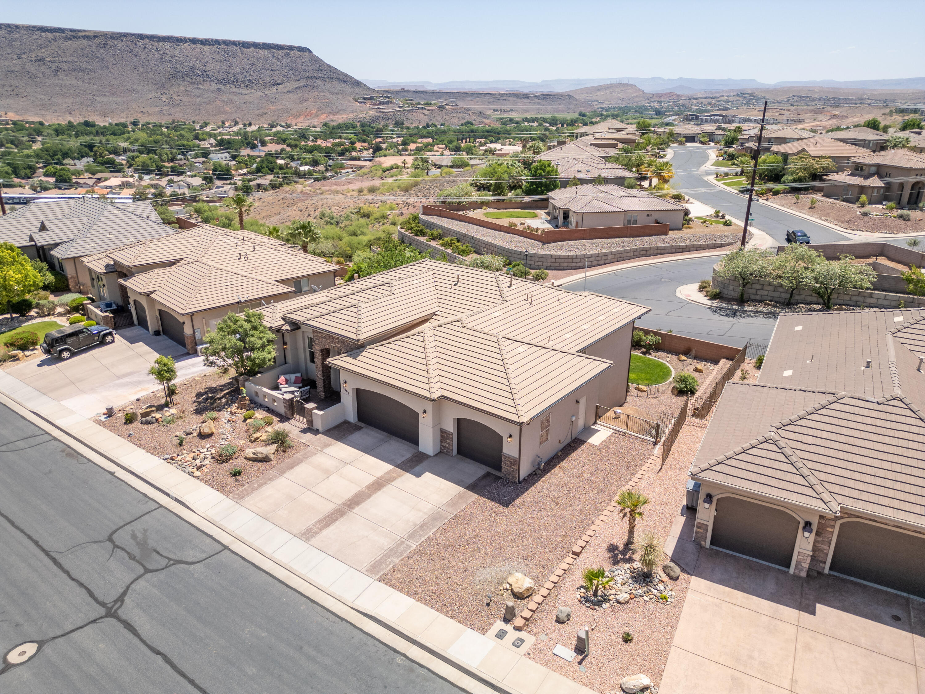 HIGHLANDS AT GREEN VALLEY - Residential