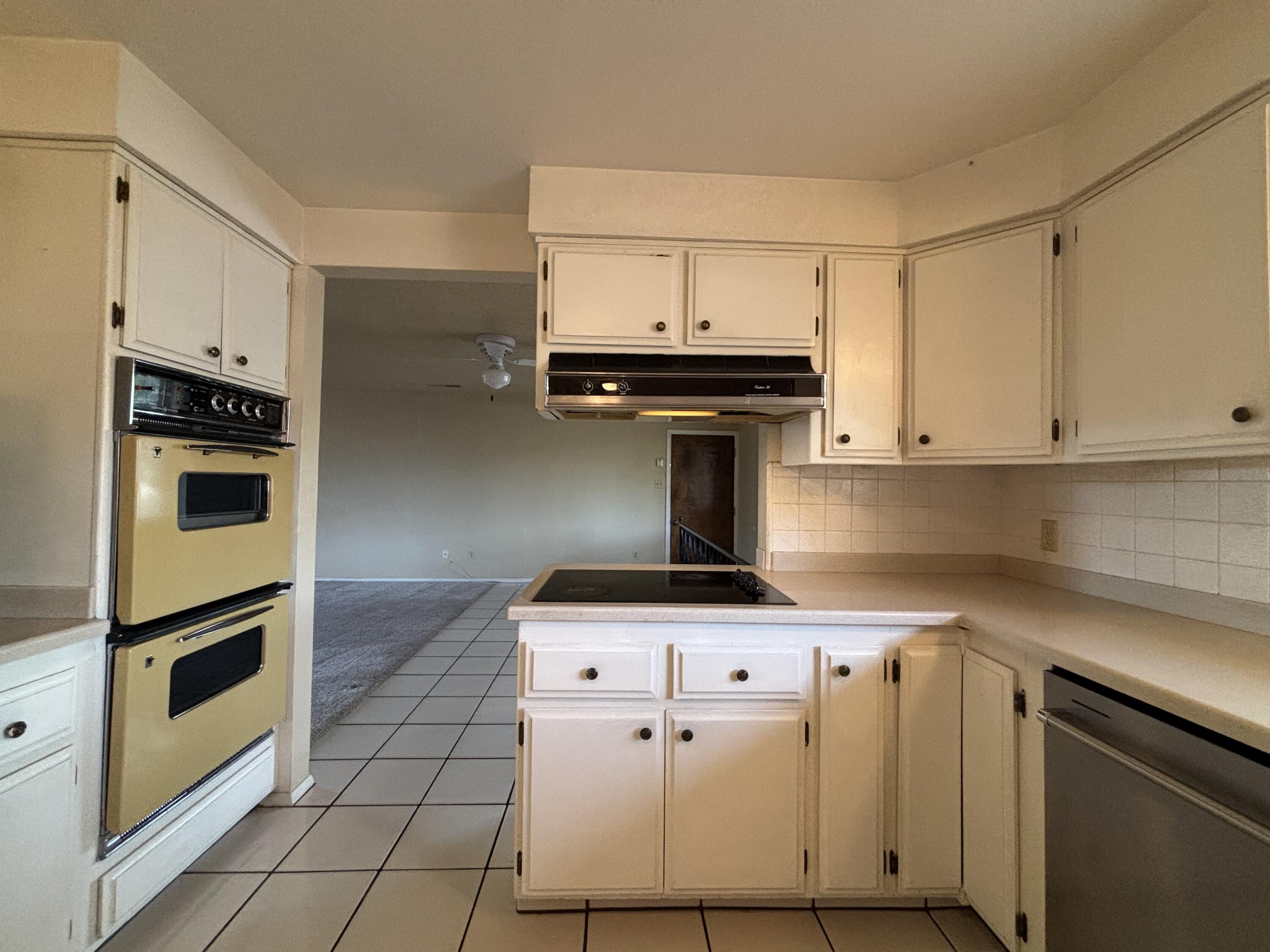 BLOOMINGTON COUNTRY CLUB - Residential