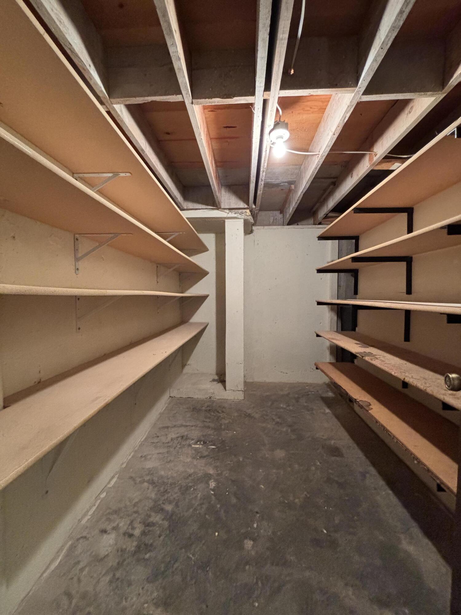 BLOOMINGTON COUNTRY CLUB - Residential