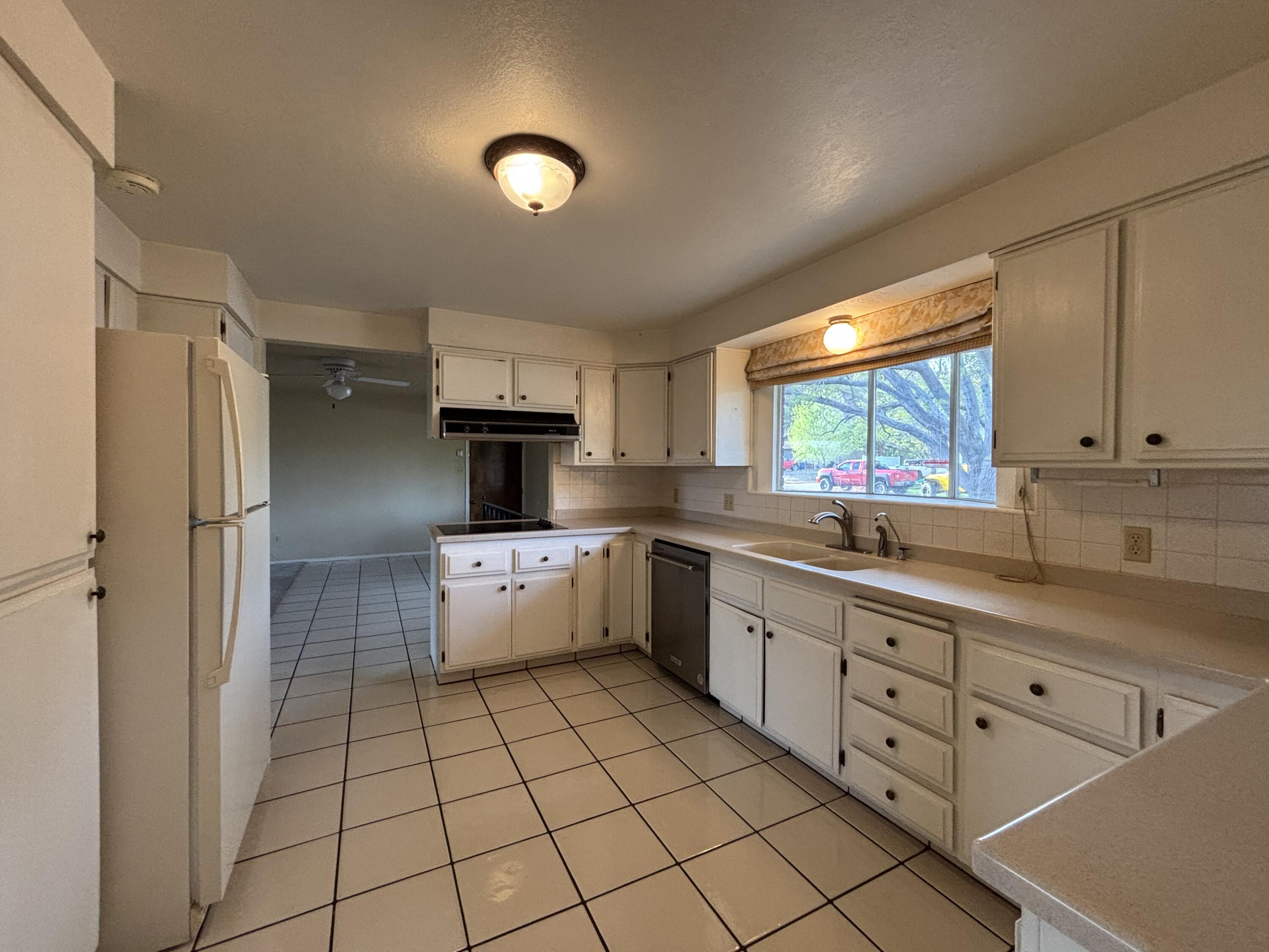 BLOOMINGTON COUNTRY CLUB - Residential