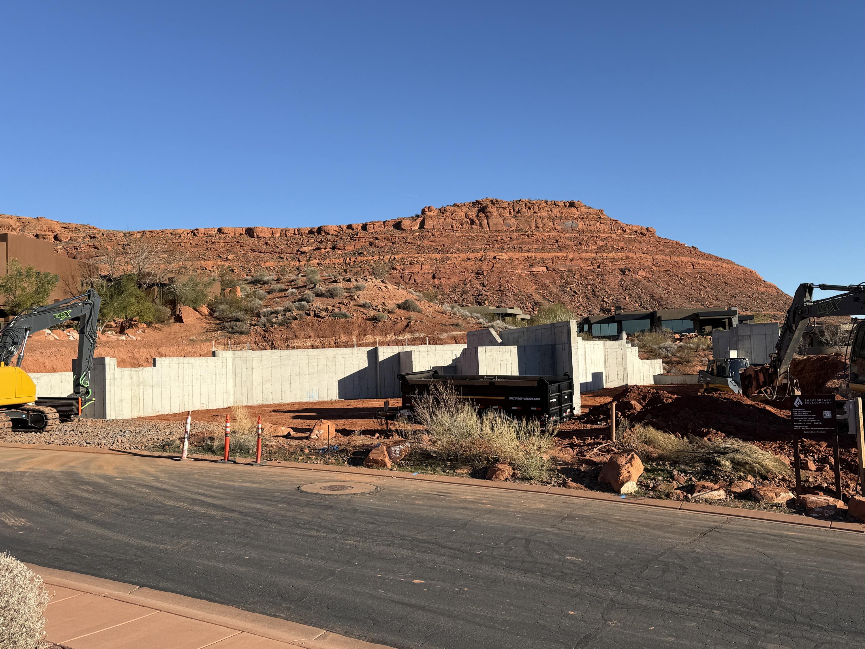 KACHINA CLIFFS AT ENTRADA - Residential