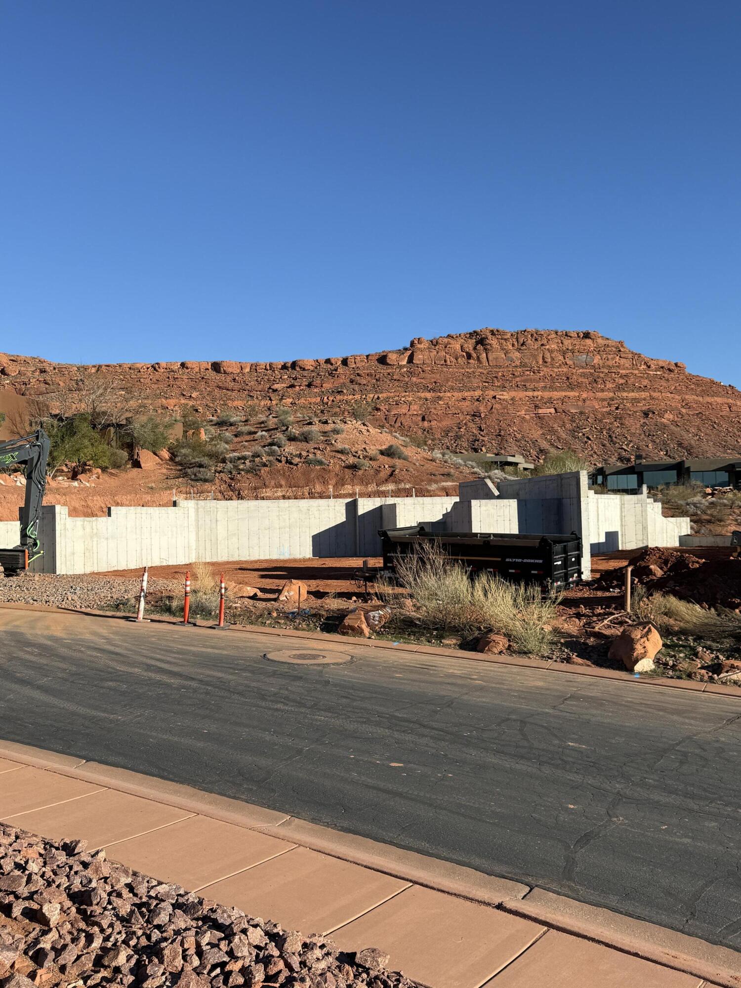 KACHINA CLIFFS AT ENTRADA - Residential