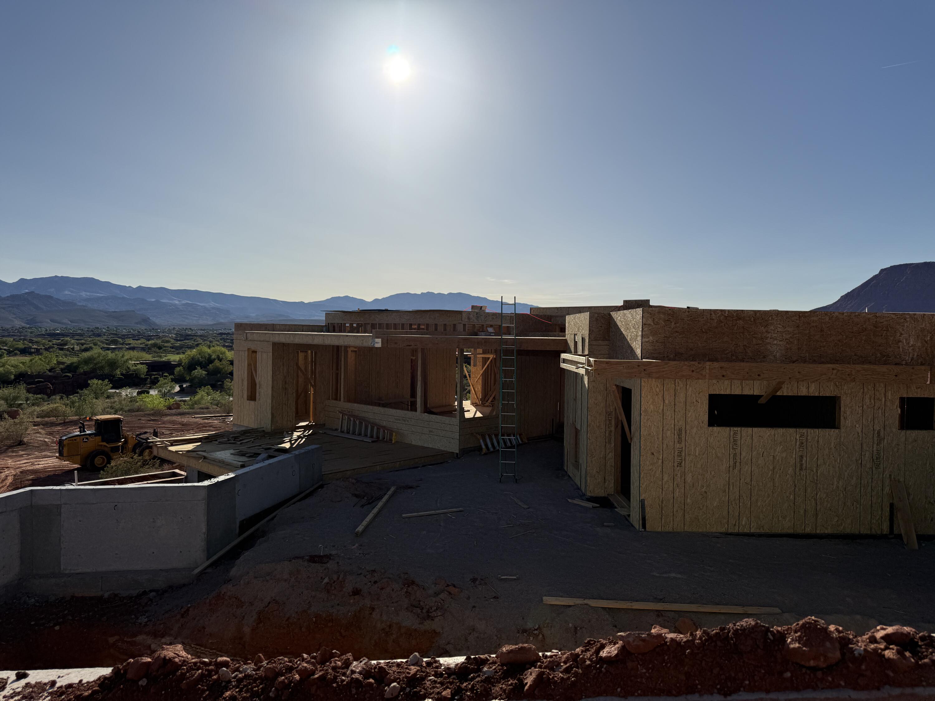KACHINA CLIFFS AT ENTRADA - Residential