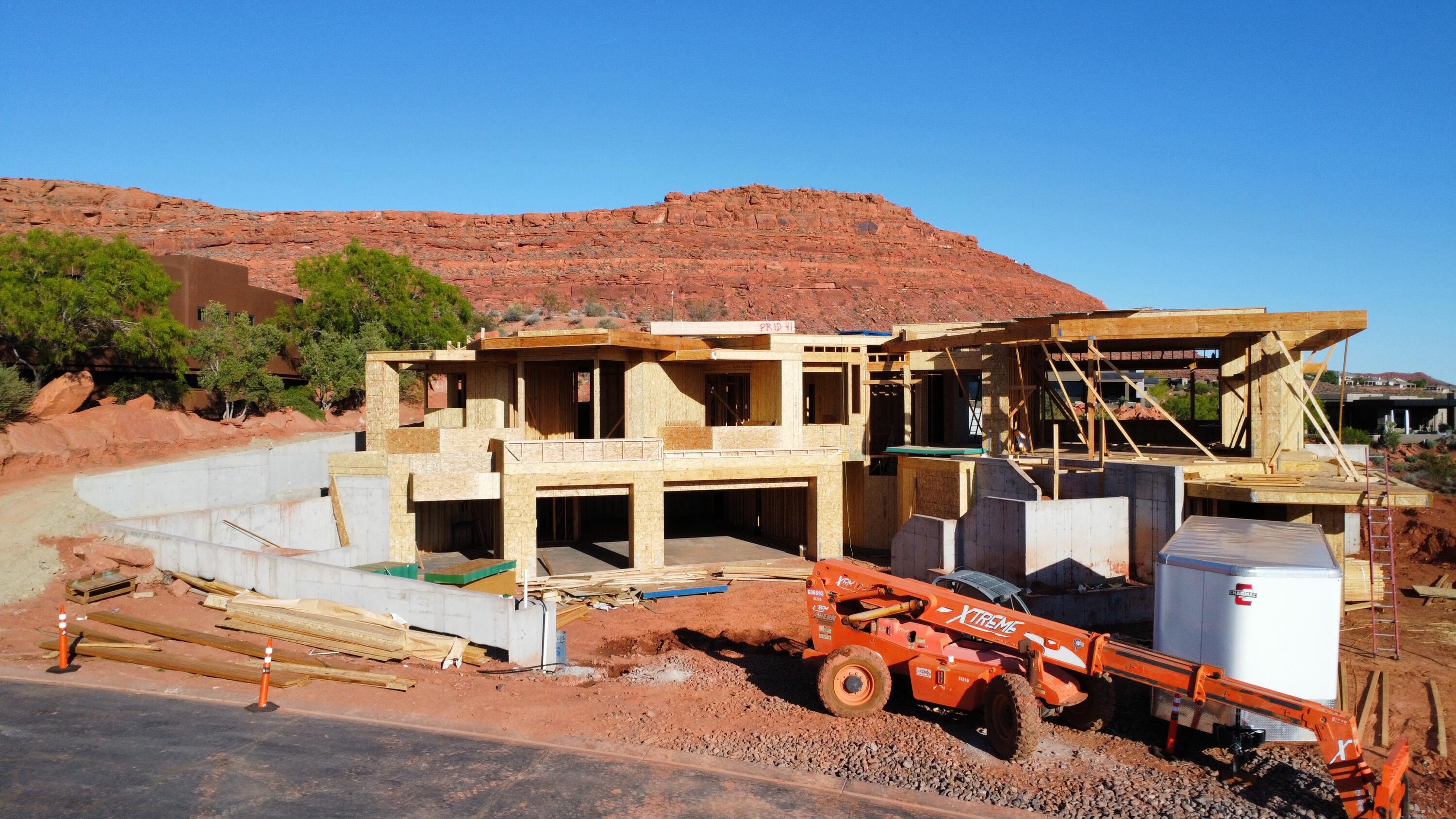 KACHINA CLIFFS AT ENTRADA - Residential