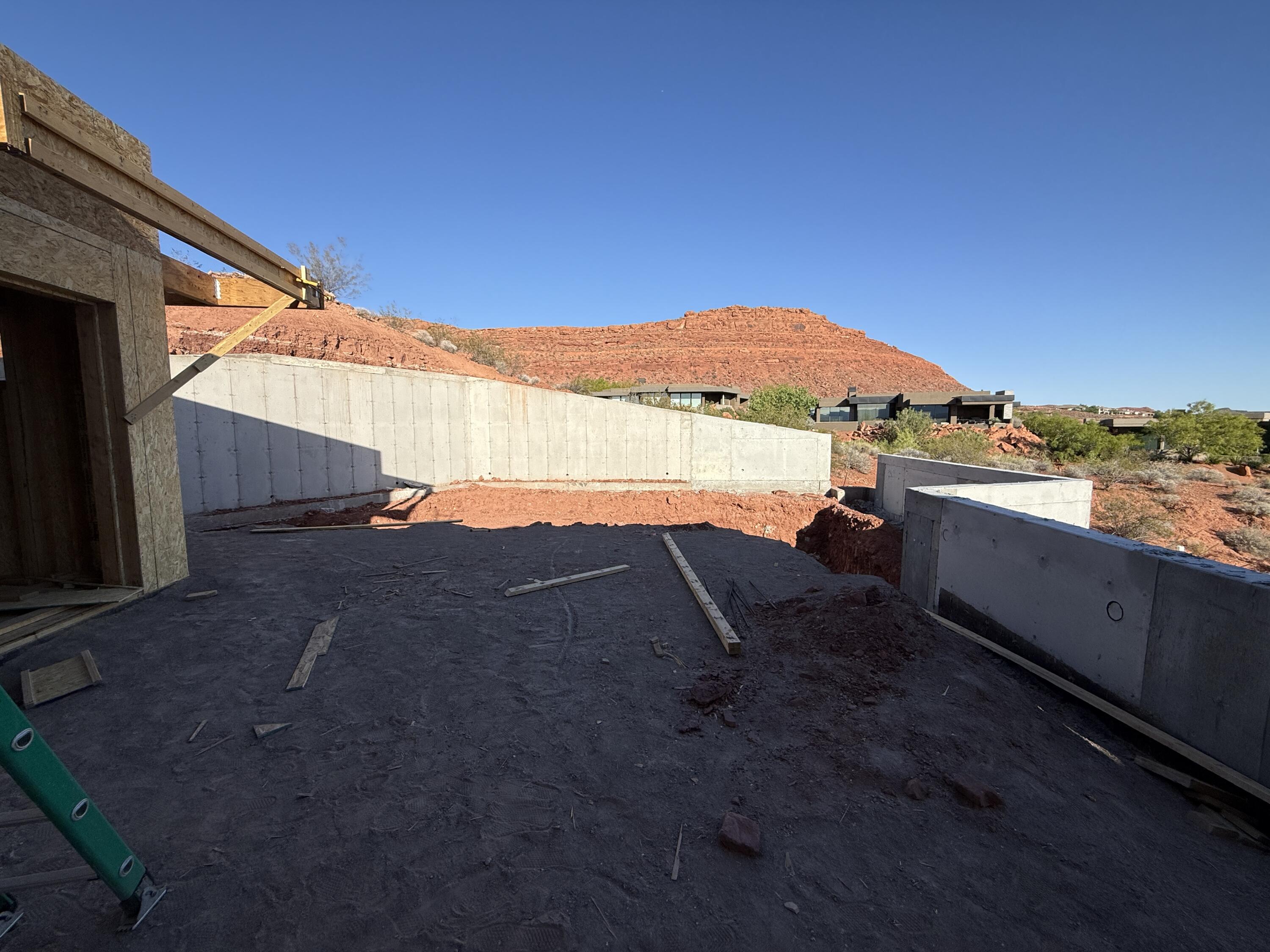 KACHINA CLIFFS AT ENTRADA - Residential