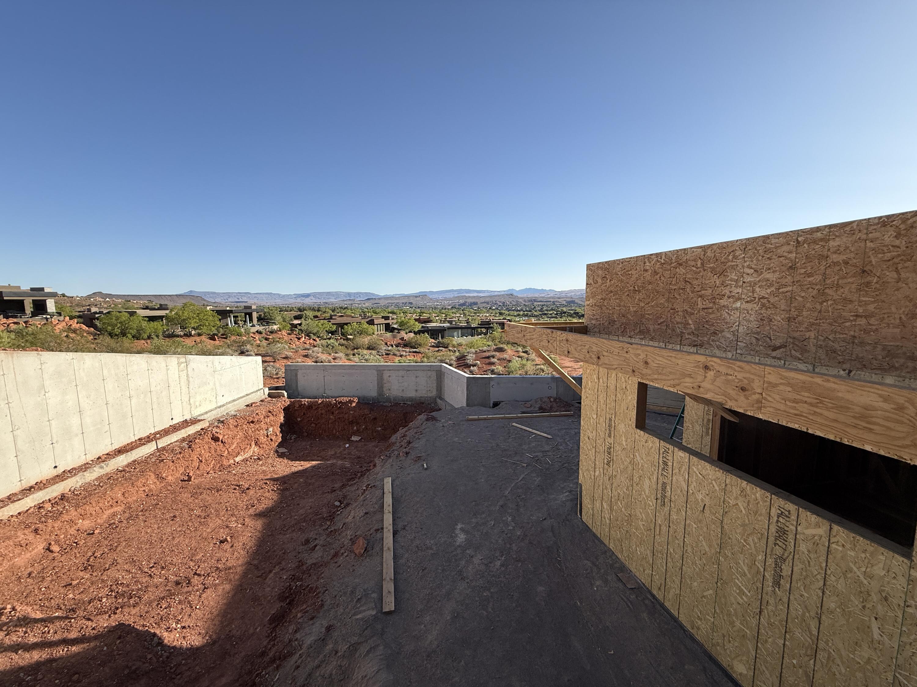 KACHINA CLIFFS AT ENTRADA - Residential