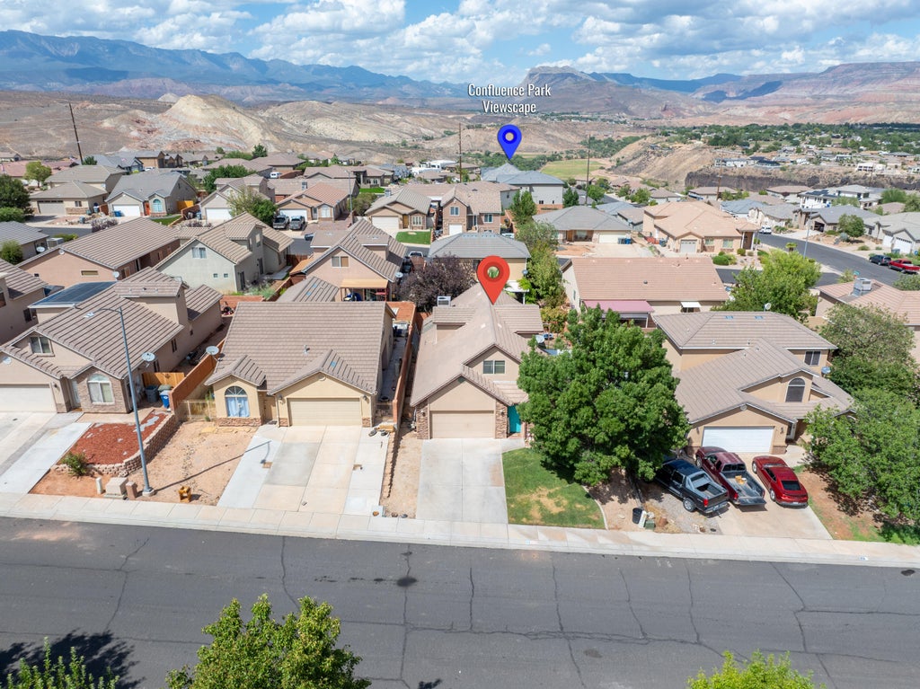 Photo of 18 W 1060 N, Hurricane, UT 84737 (MLS # 26-275777)