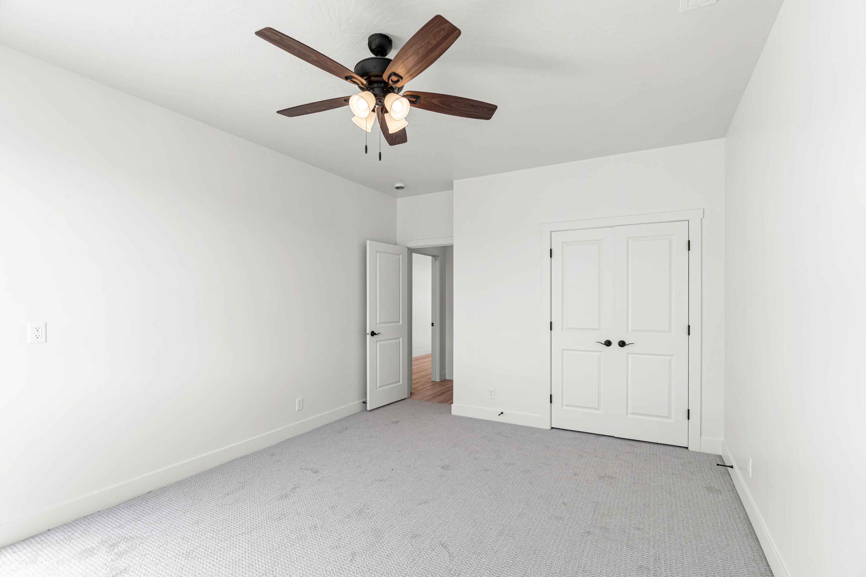 SANDS COVE - Residential