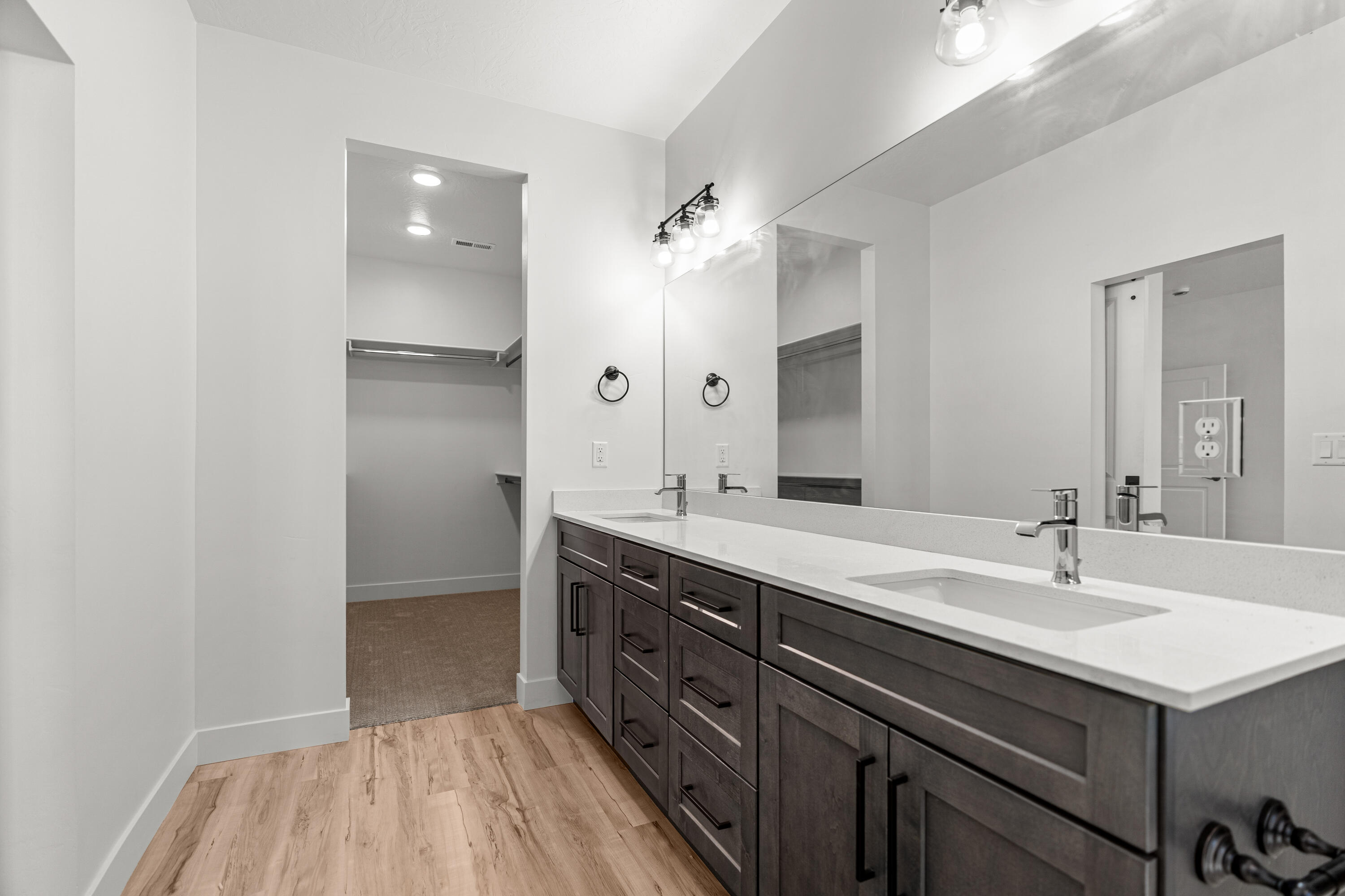 SANDS COVE - Residential