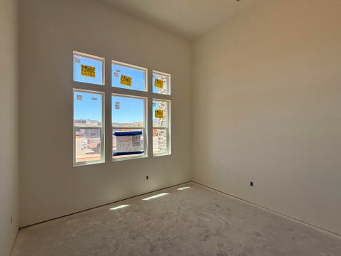 Tiny photo for 562 W 30 S, Ivins, UT 84738 (MLS # 26-273211)