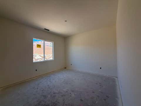 Tiny photo for 562 W 30 S, Ivins, UT 84738 (MLS # 26-273211)