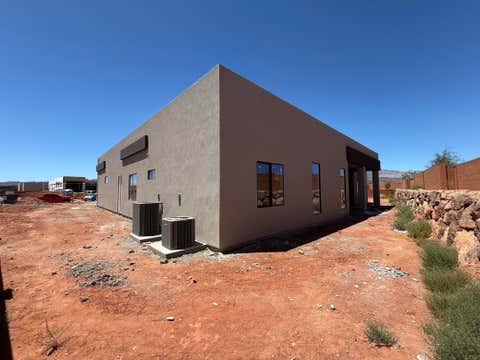 Tiny photo for 562 W 30 S, Ivins, UT 84738 (MLS # 26-273211)