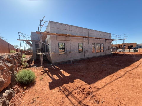 Tiny photo for 562 W 30 S, Ivins, UT 84738 (MLS # 26-273211)