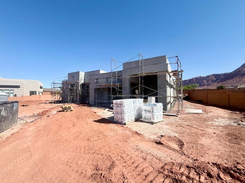 Tiny photo for 562 W 30 S, Ivins, UT 84738 (MLS # 26-273211)