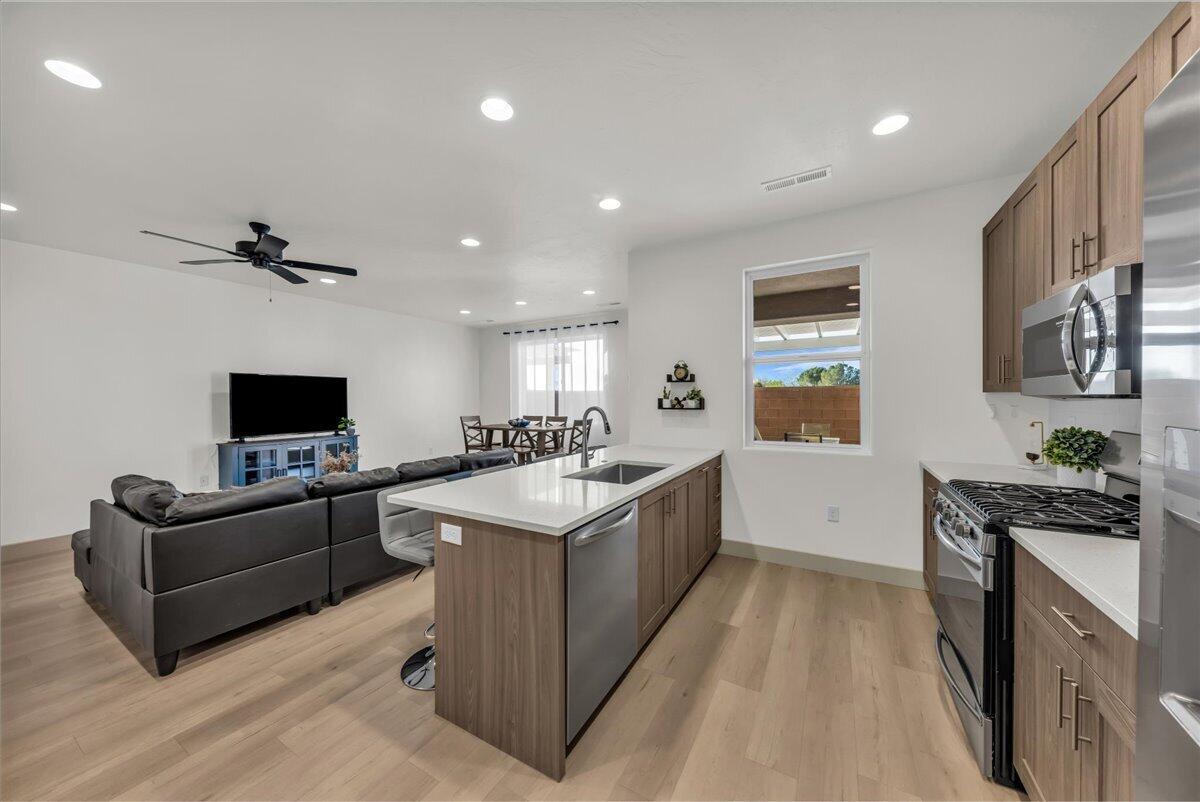 HERITAGE POINTE - Residential