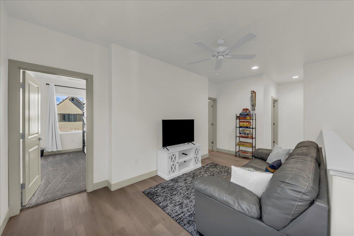 HERITAGE POINTE - Residential