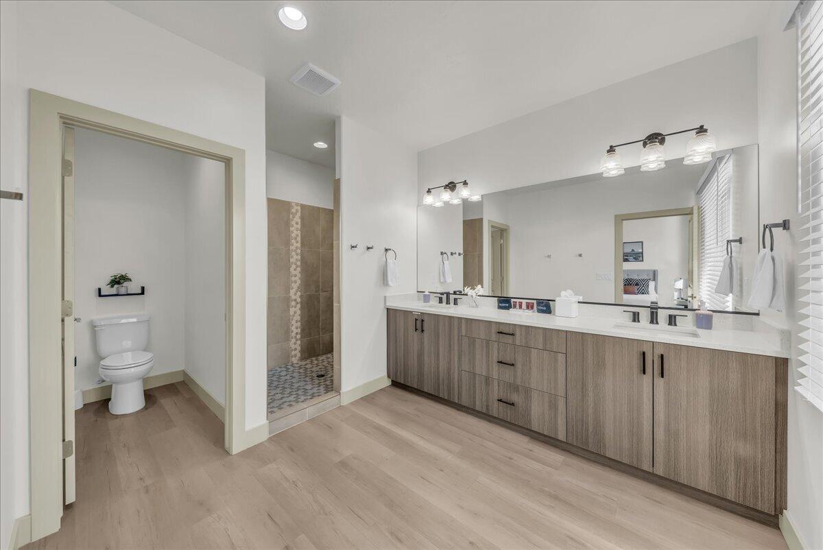 HERITAGE POINTE - Residential