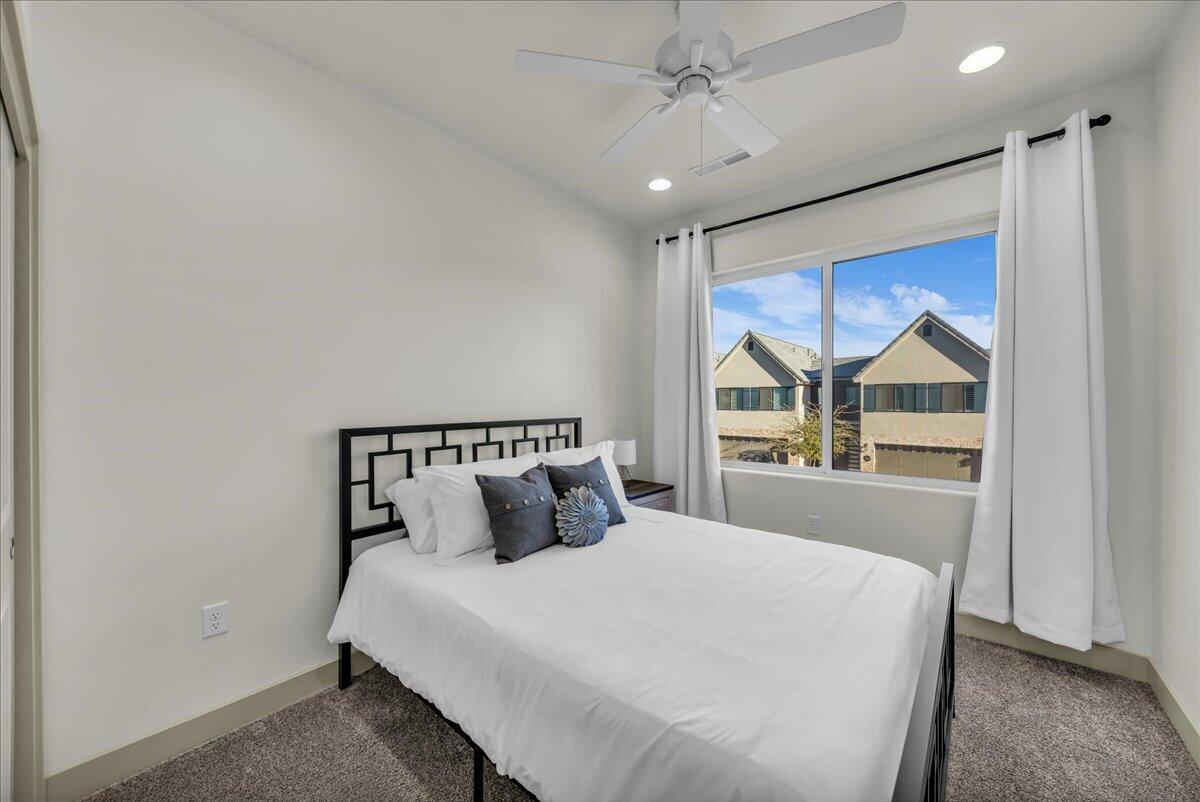 HERITAGE POINTE - Residential