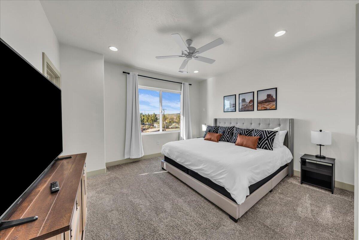 HERITAGE POINTE - Residential