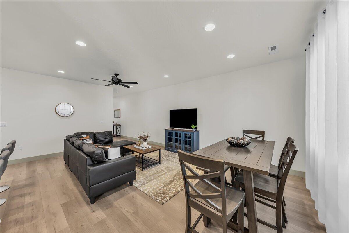 HERITAGE POINTE - Residential