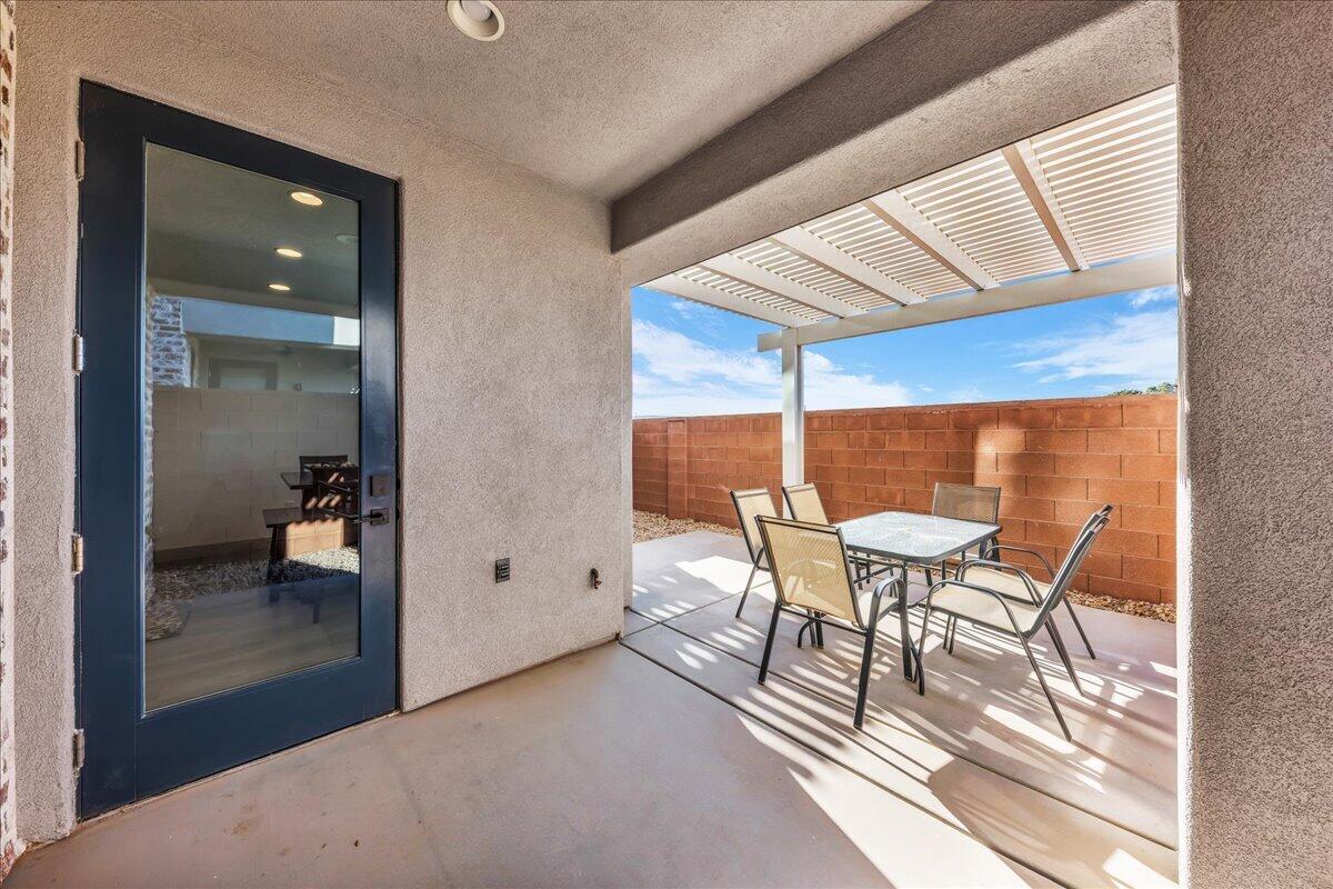 HERITAGE POINTE - Residential