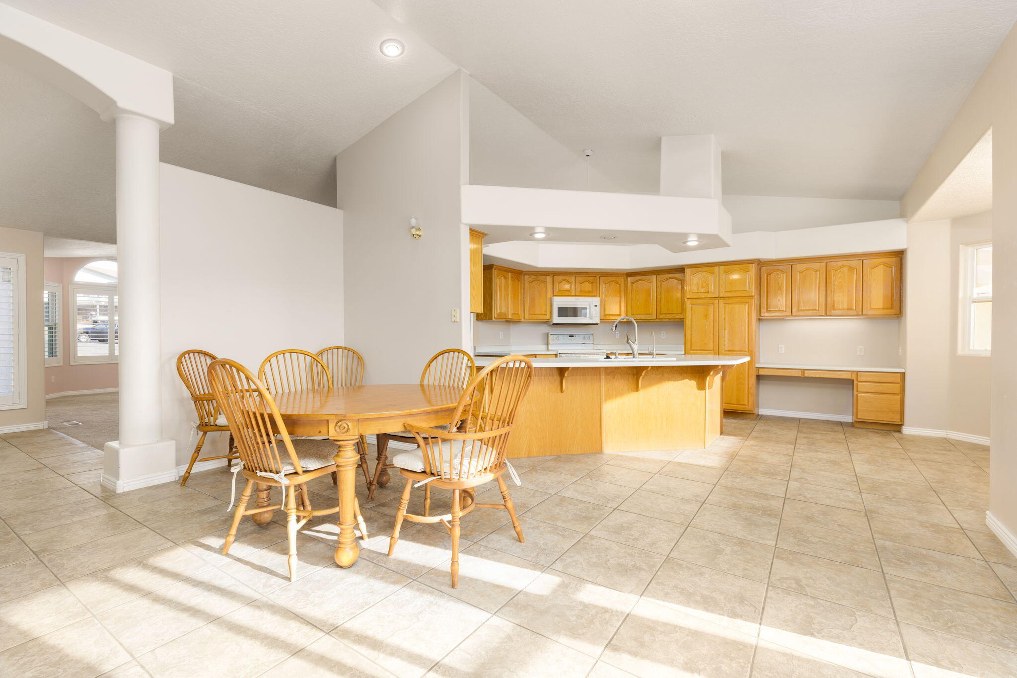 BLOOMINGTON HILLS - Residential