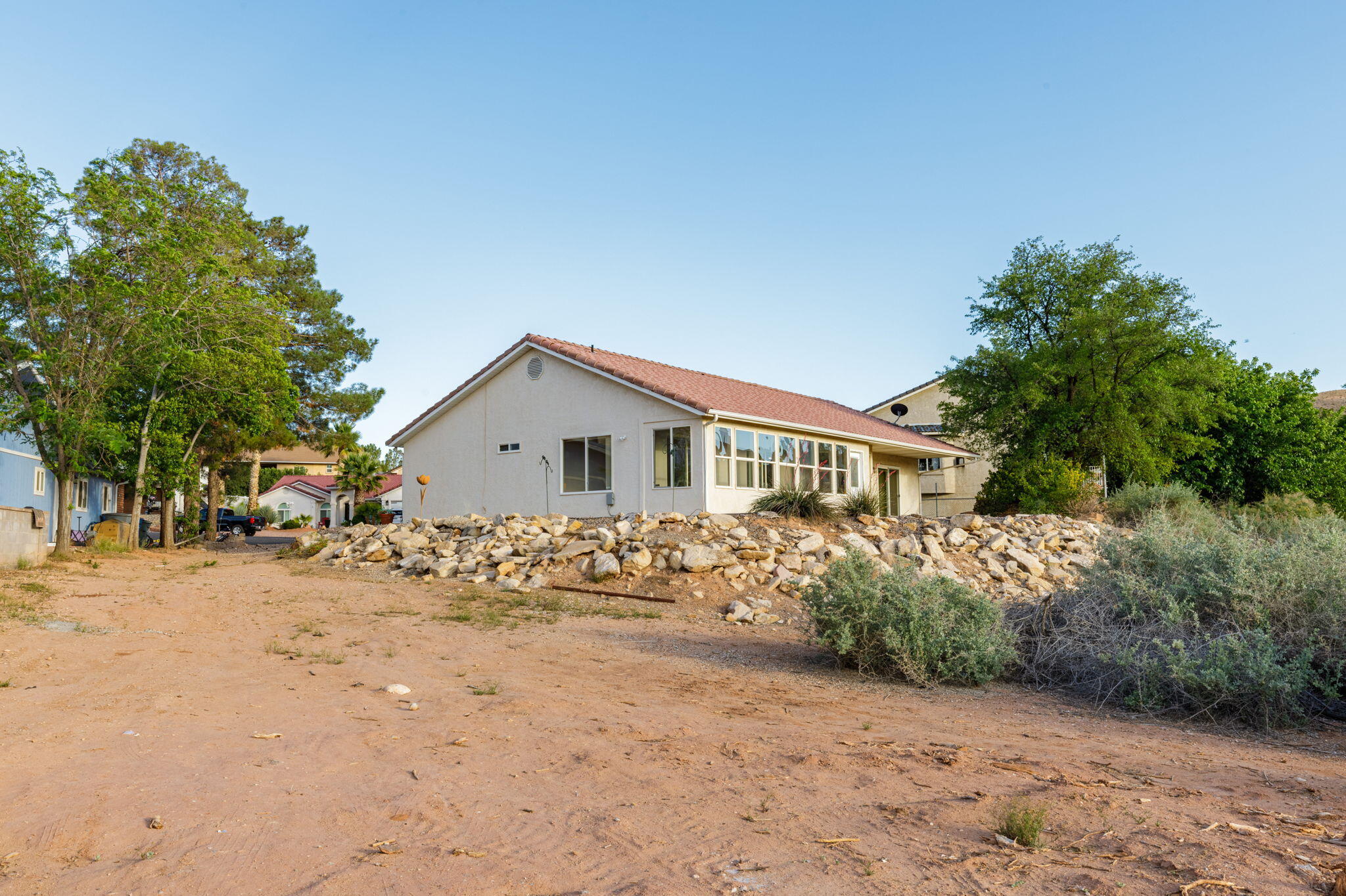 BLOOMINGTON HILLS - Residential