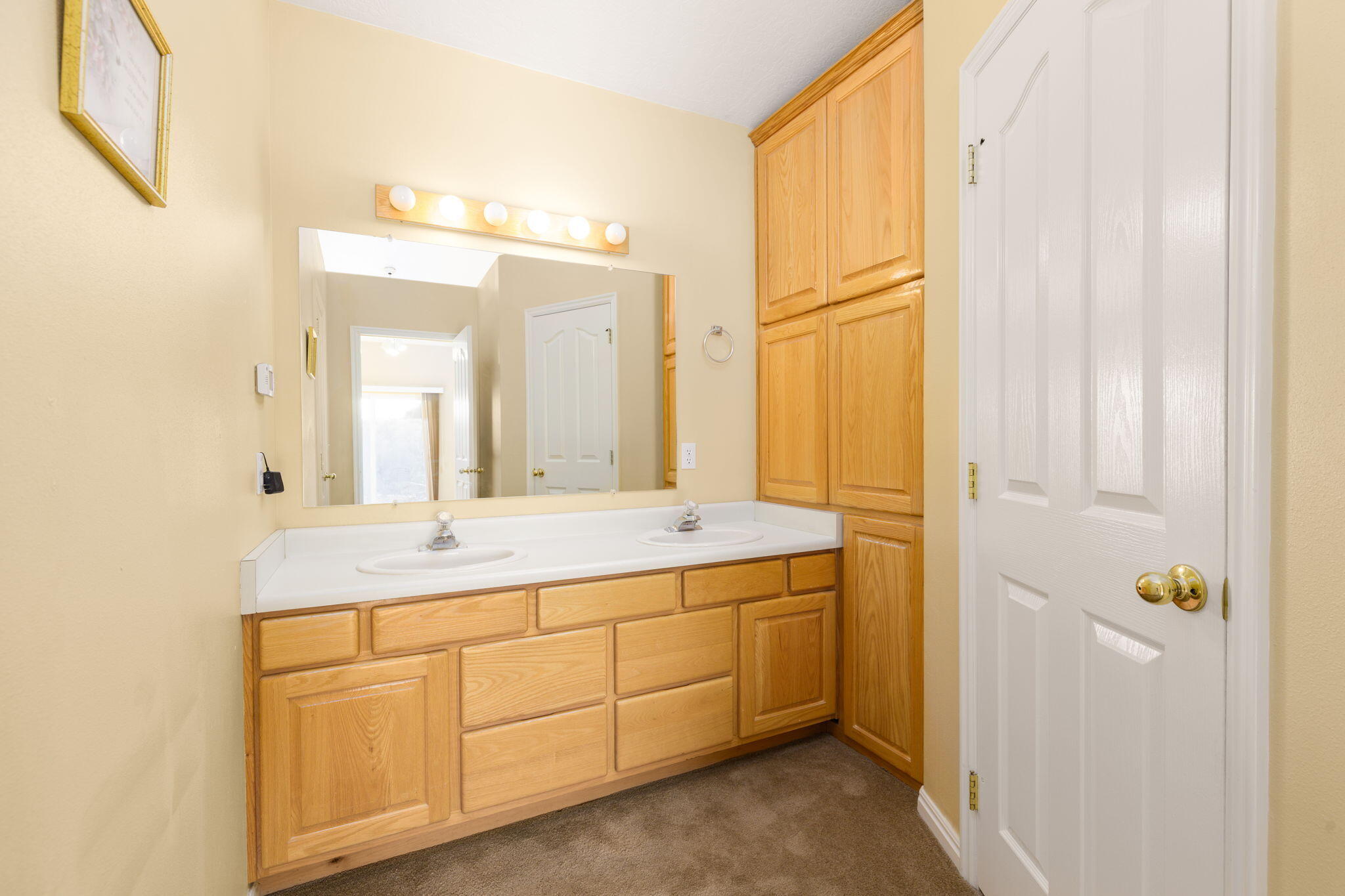 BLOOMINGTON HILLS - Residential