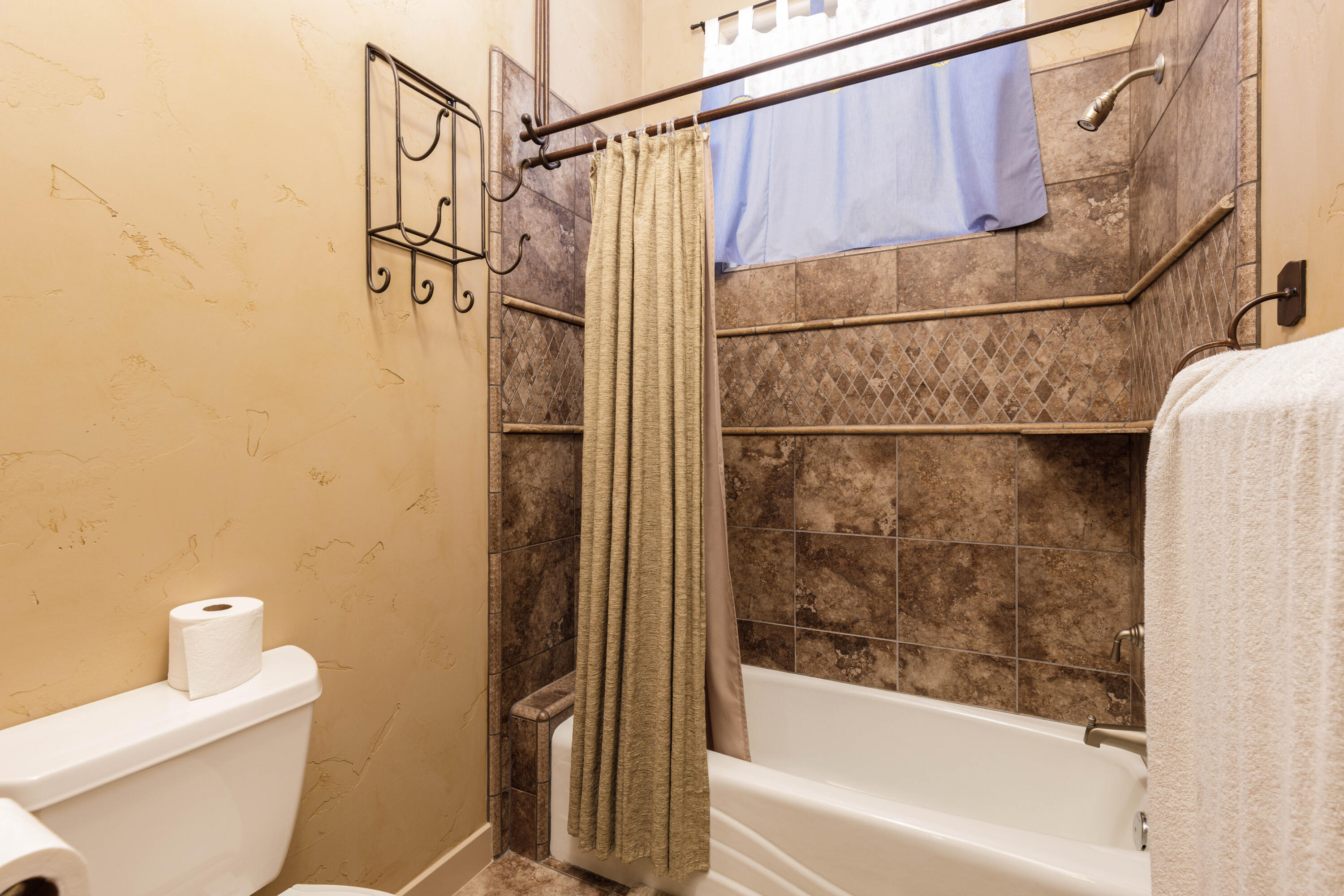 BLOOMINGTON COUNTRY CLUB - Residential