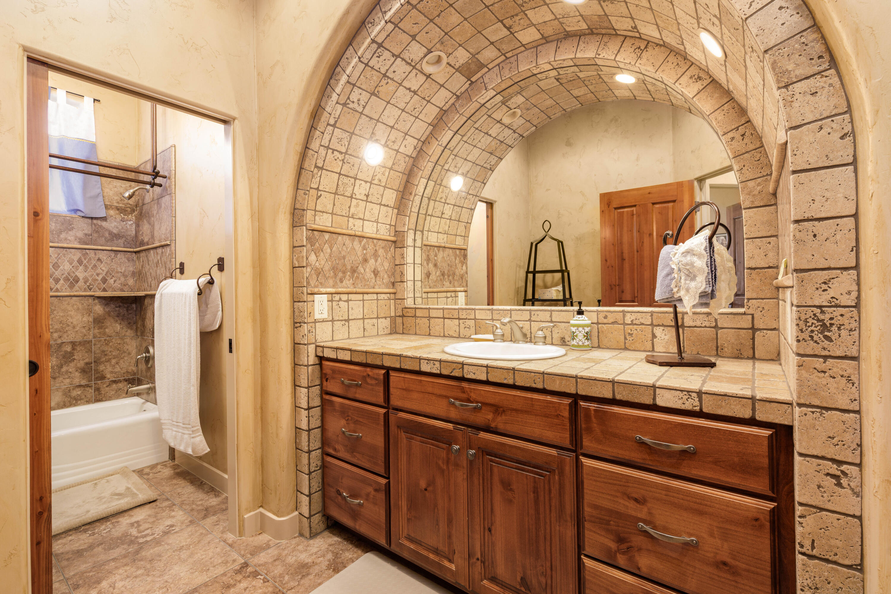 BLOOMINGTON COUNTRY CLUB - Residential